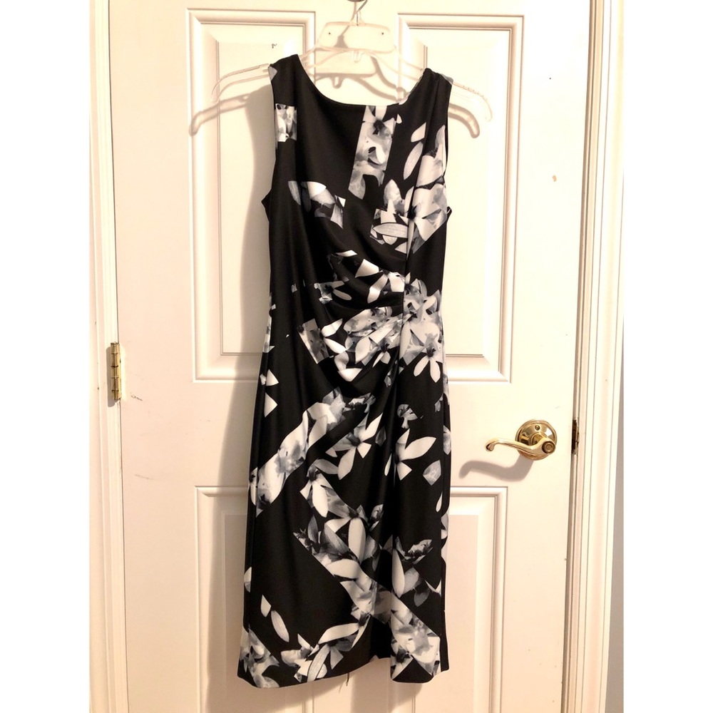 Karl Lagerfeld~Black floral graphic sheath dress